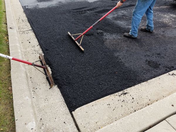 Cost of Asphalt Driveway Service in Pleasanton